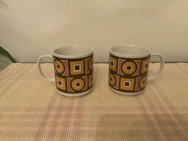 VINTAGE Imperial Siena Ware Mod Geometric Pattern Mugs thumbnail