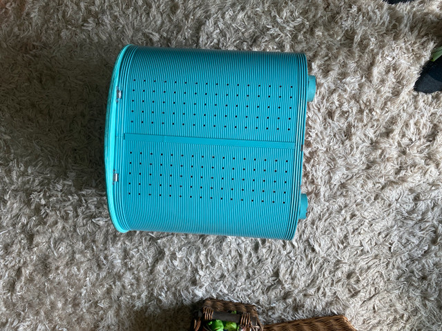 Vintage Tiffany Blue Laundry Hamper - photo 5