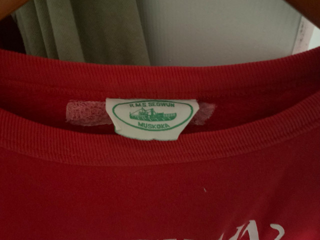 Ladies Segwun Muskoka Vintage Sweatshirt Size LARGE RED - photo 2