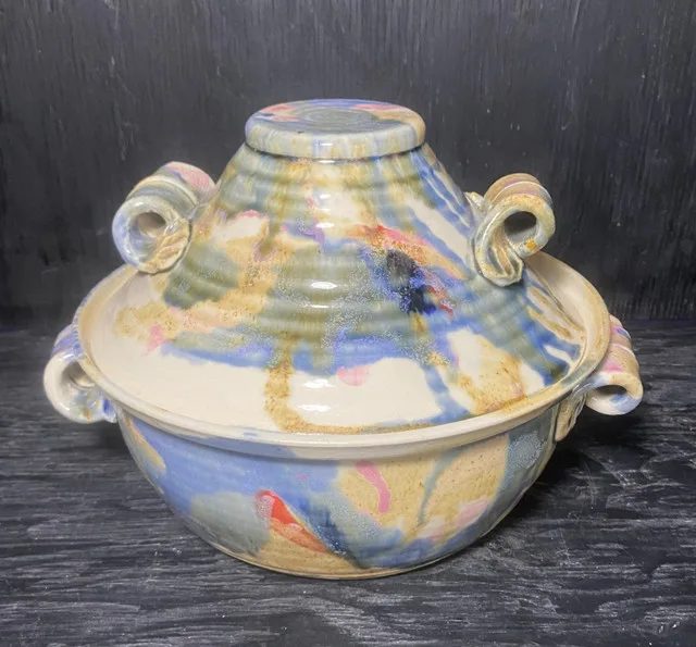 Bailey Brown Covered Casserole Dish image indicator(3)