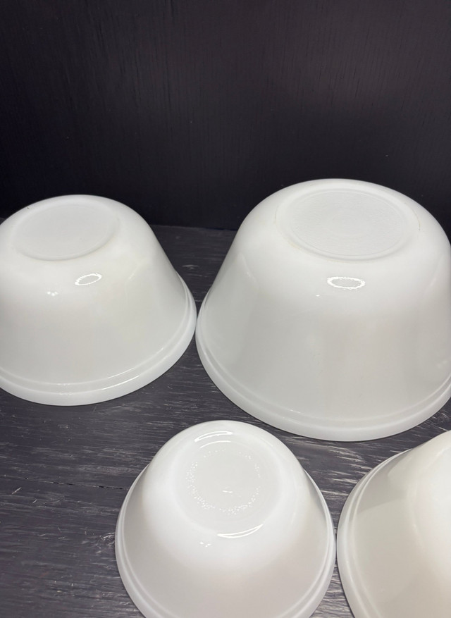Federal Glass Milk Glass Mixing Bowl Set - photo 5