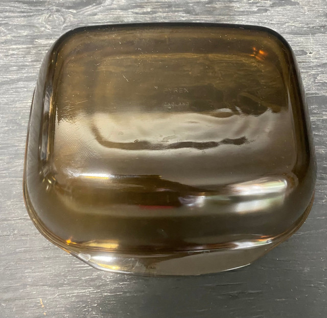 Amber Pyrex Casserole Baking Dish - photo 3