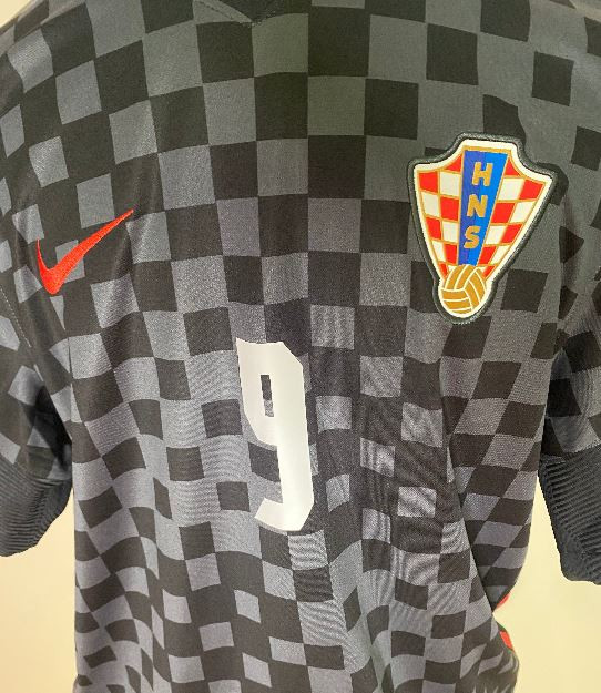 Nike Davor Suker Croatia Away Jersey Adult Medium - photo 4
