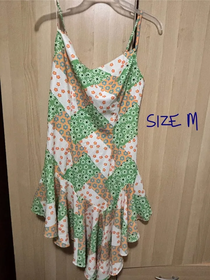 Dress Lot image indicator(2)