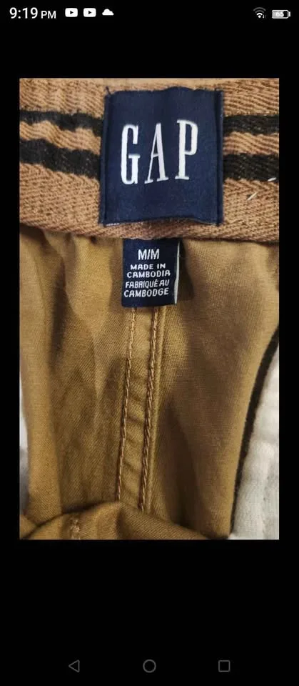 GAP Khaki Pants - Women's Medium image indicator(8)