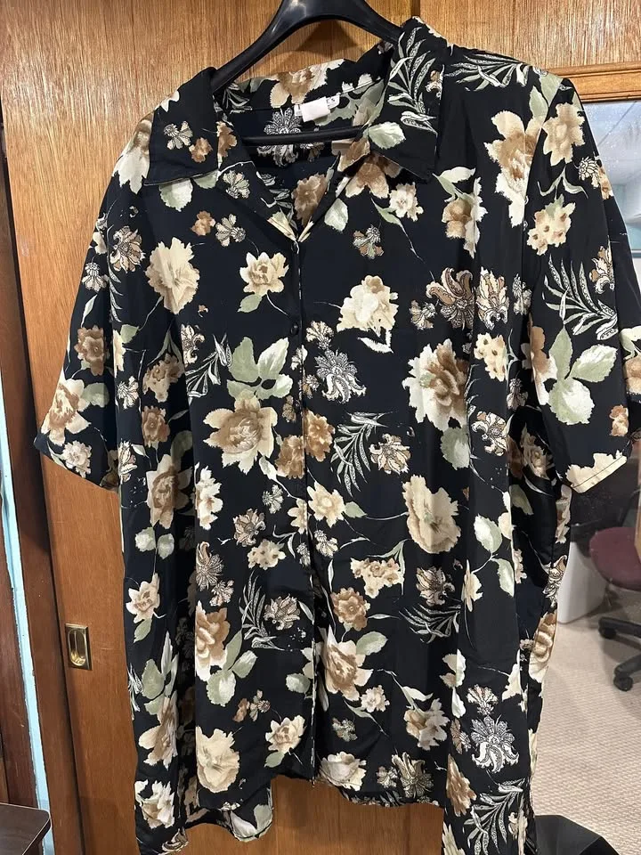 Set of 3 6x Plus-sized Hand-Made Blouses by Imogene’s (A) image indicator(3)