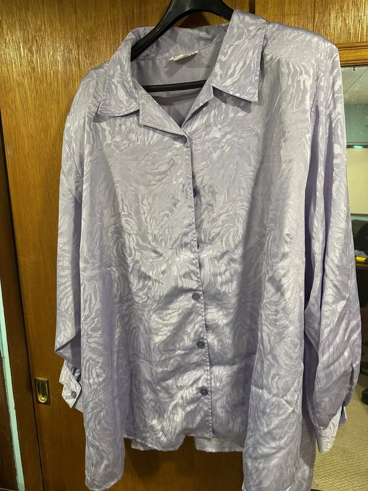 Set of 3 6x Plus-sized Hand-Made Blouses by Imogene’s (A) image indicator(5)