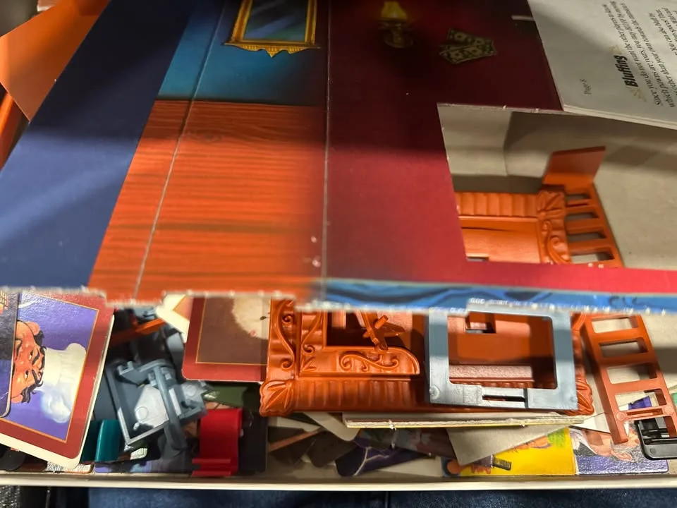 13 Dead End Drive Mystery Board Game image indicator(3)