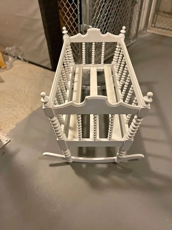 VINTAGE JENNY LIND STYLE WOODEN BABY CRADLE image indicator(2)