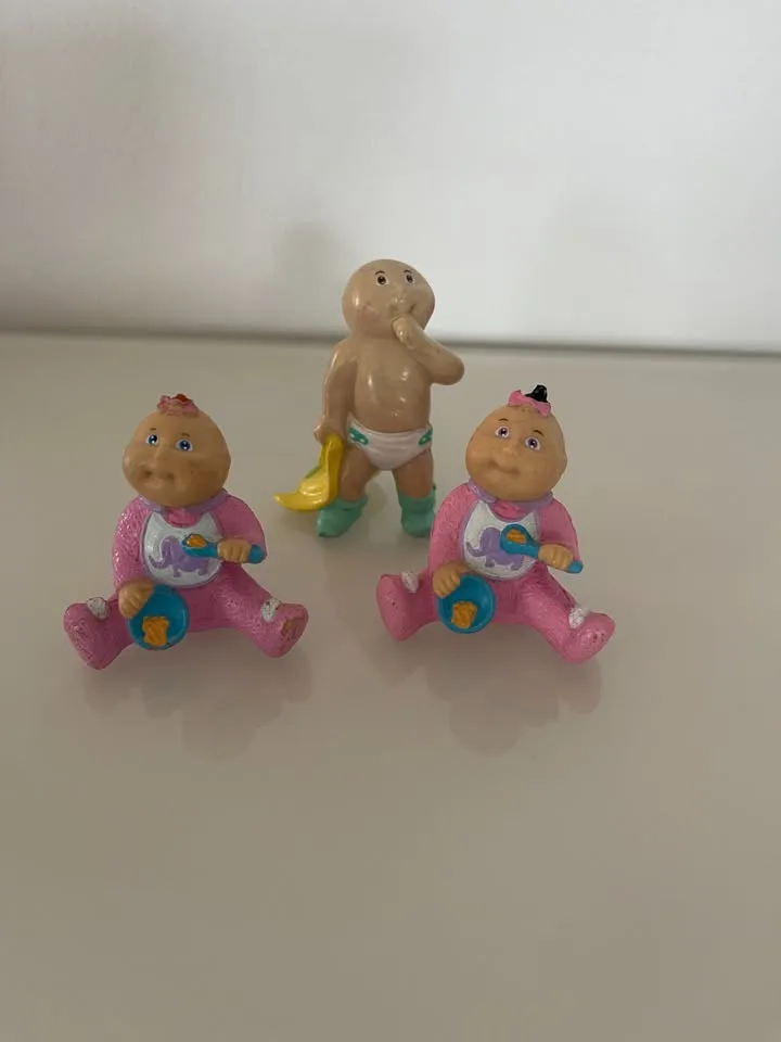 VINTAGE CABBAGE PATCH FIGURES image indicator(5)