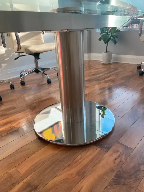 GLASS EXTENDABLE DINING ROOM TABLE image indicator(4)