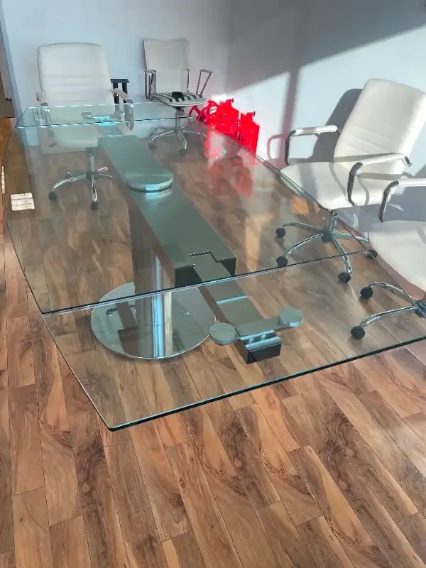 GLASS EXTENDABLE DINING ROOM TABLE image indicator(6)