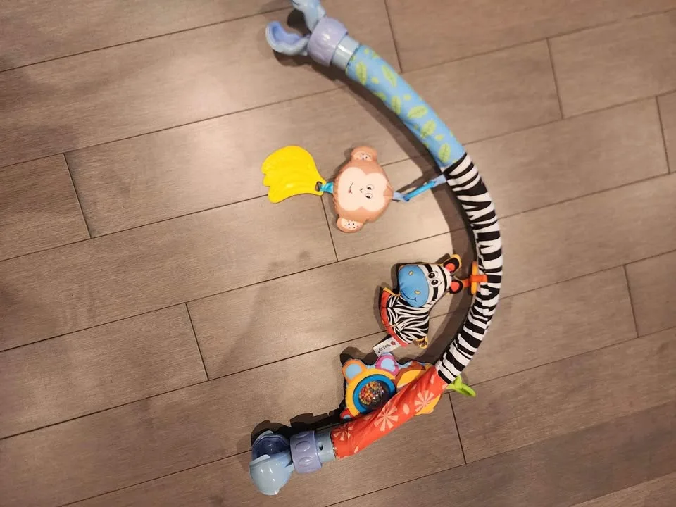 Spiral toys hanging cradle toys image indicator(2)