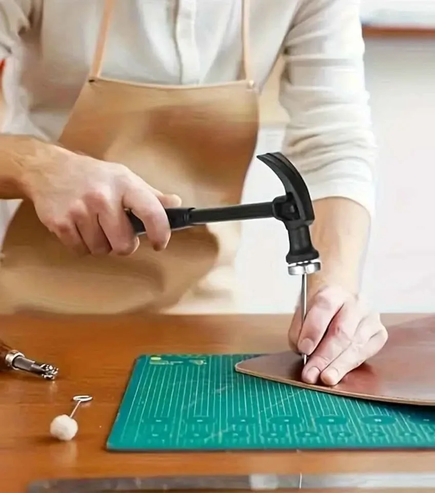 Plastic light weight hammer image indicator(2)