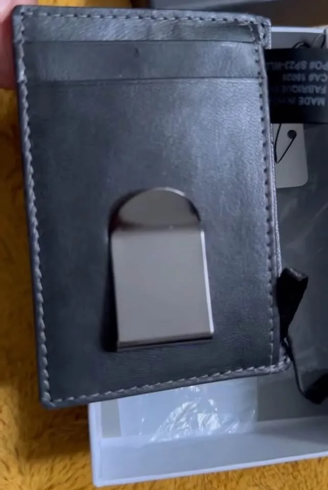 Steve Madden Leather Wallet – Brand New & Stylish! image indicator(4)