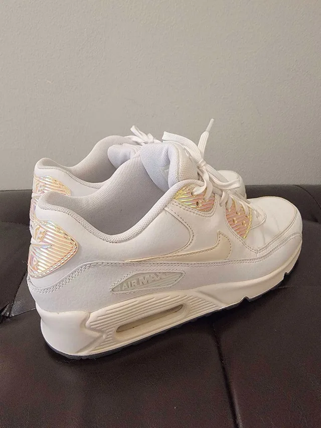 Nike Air Max 90 Premium (Woman's US8)  **Like New** image indicator(2)