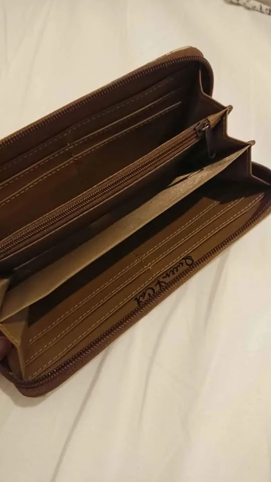 Waterproof Women's Long Wallet image indicator(2)