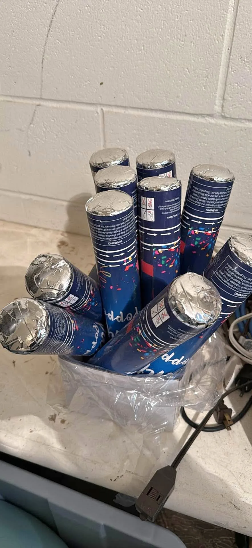 Party Poppers thumbnail