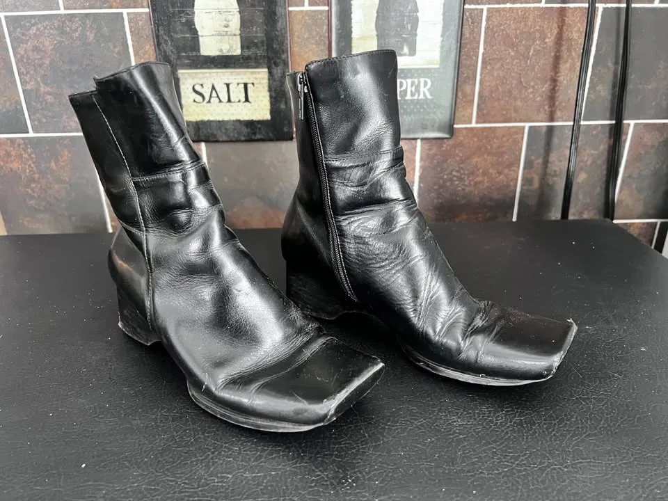 Ladies Boots (File 1) image indicator(7)