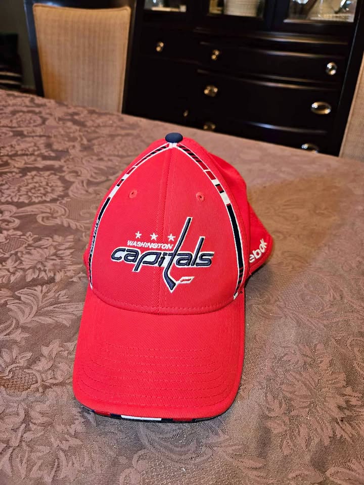 Washington Capitals NHL cap/hat - adult small