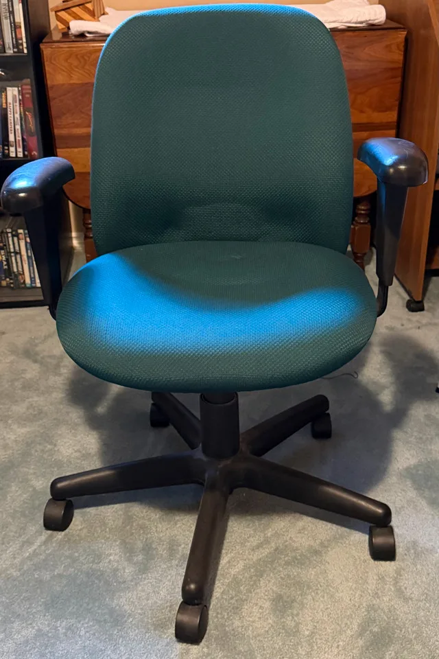 Desk Chair/Office Chair thumbnail