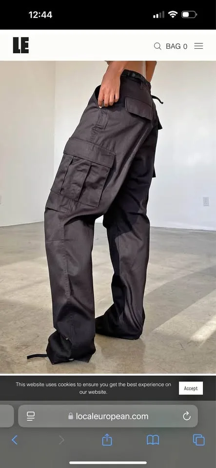 Local European black cargos thumbnail