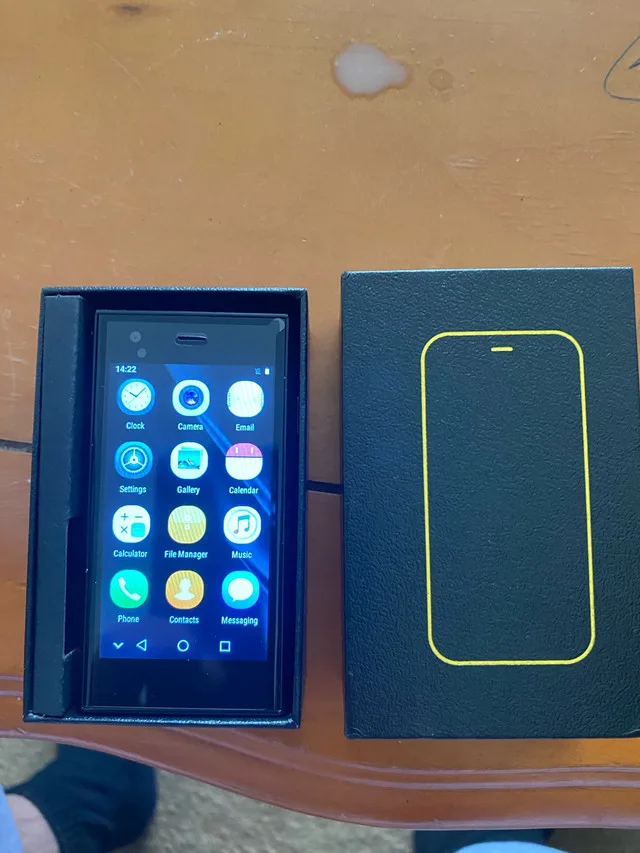 2025 Latest 6.8 Inch Unlocked Android image indicator(2)