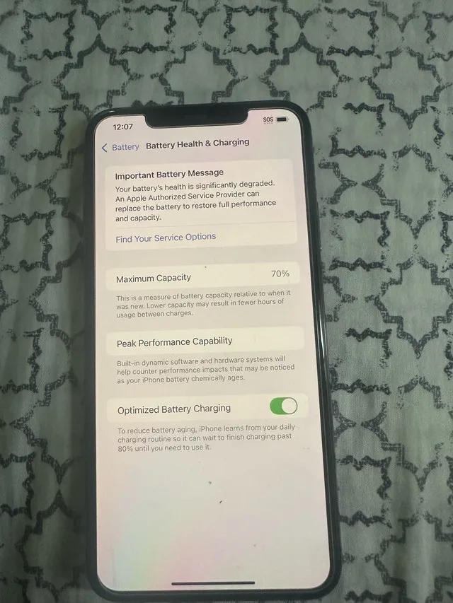 Apple iPhone 11 Pro Max unlocked (price is firm) image indicator(4)