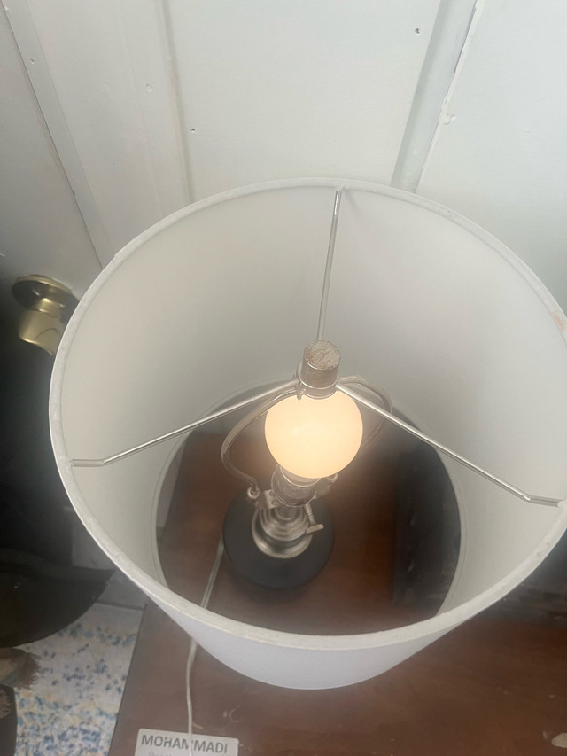 Modern Table Lamp with White Shade - photo 4