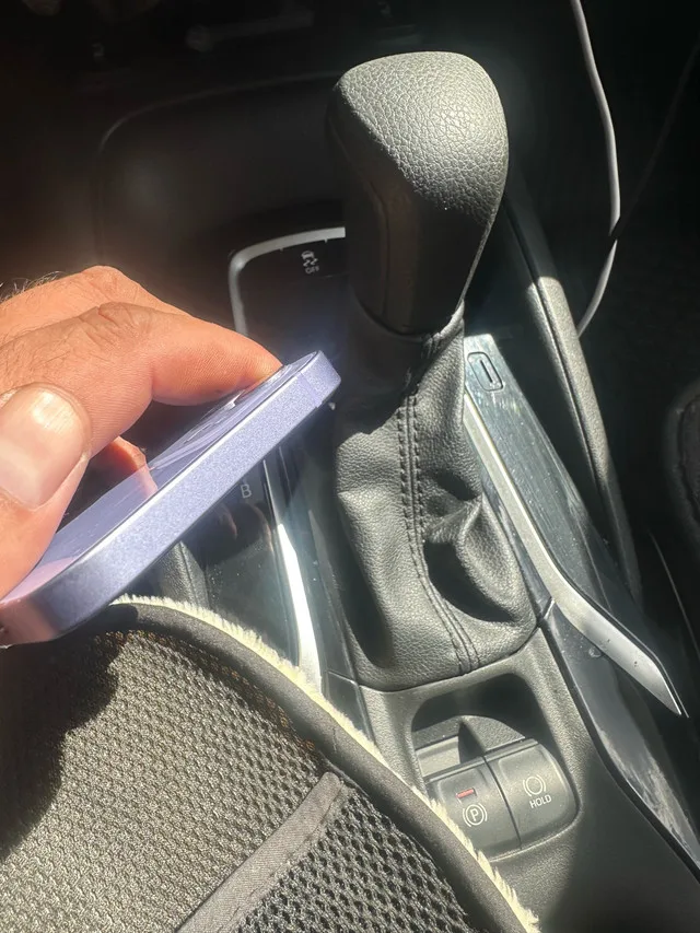 Apple iPhone 12 unlock image indicator(4)