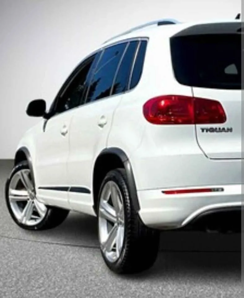 VW 19x9 Tiguan/Audi R line wheels & Perrelli tires image indicator(10)