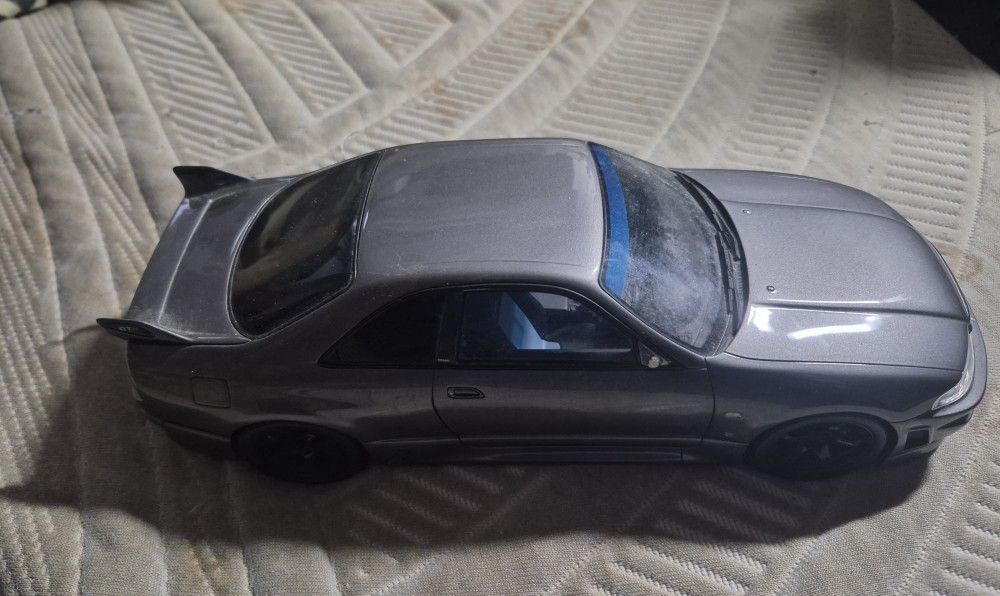 1:18 GTR33. - photo 3