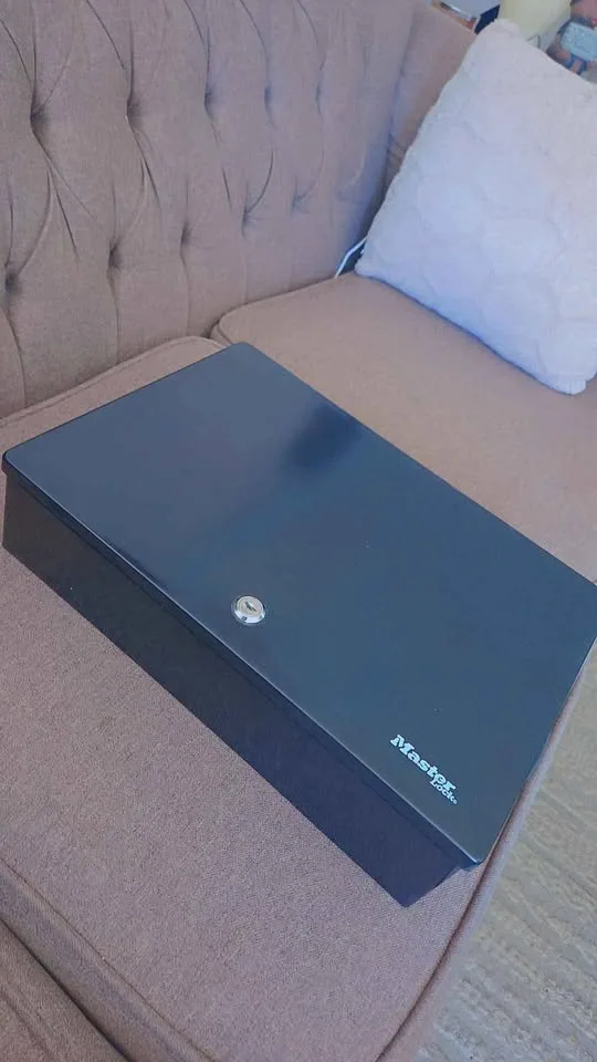 Master lock safety box for sale image indicator(5)