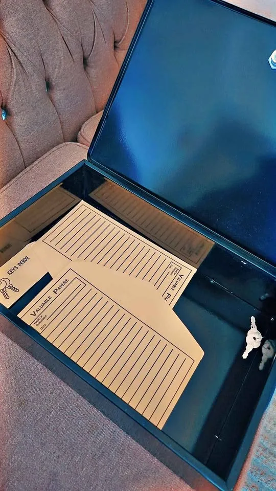 Master lock safety box for sale image indicator(6)