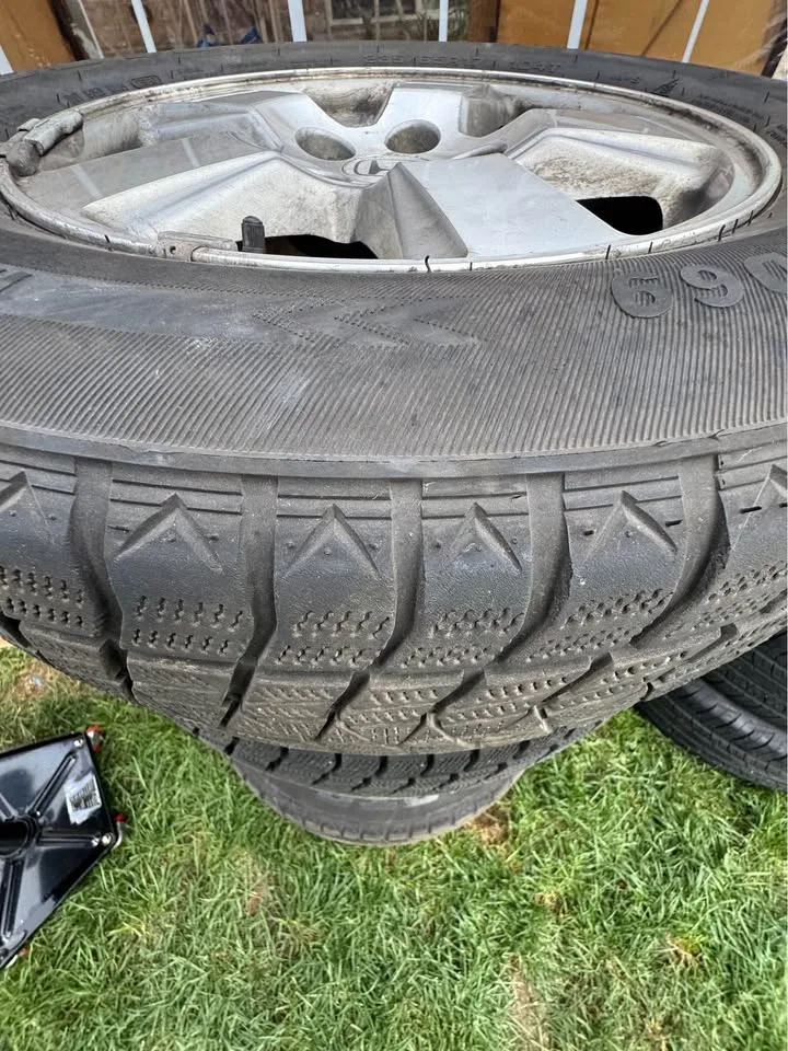 2016 Honda odyssey rim+all season tires full set 235/65R17 104T image indicator(10)