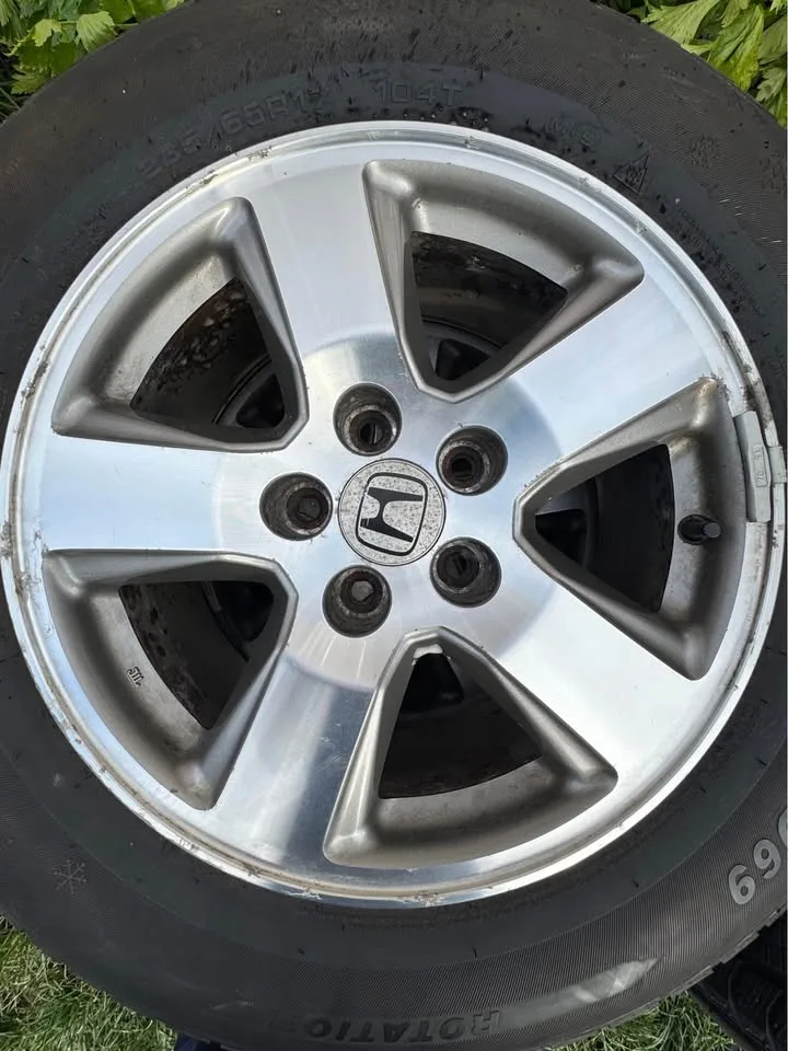 2006 Honda odyssey set rims+ winter tires 235/65R17 104T image indicator(3)