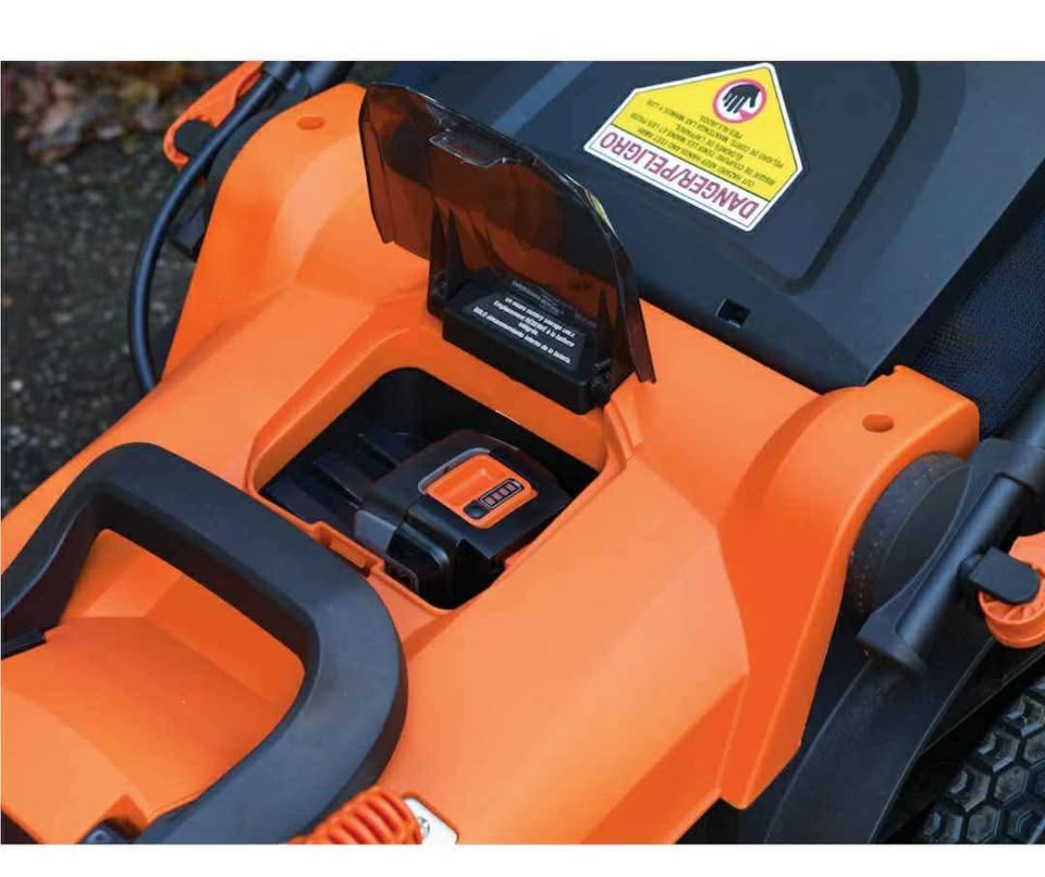BLACK+DECKER 20" Cordless Mower w/ 2 Batteries - photo 3