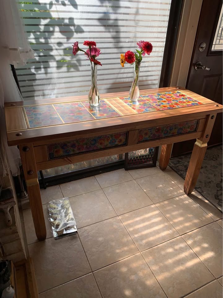 Golden Bloom Console Table - photo 3