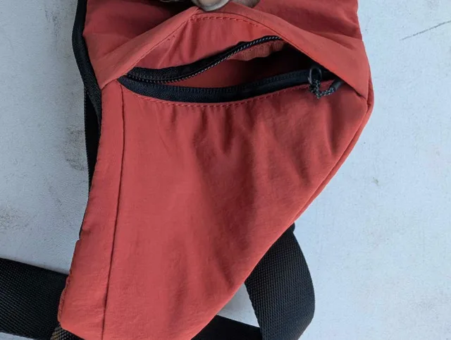 Lululemon Pouch image indicator(4)