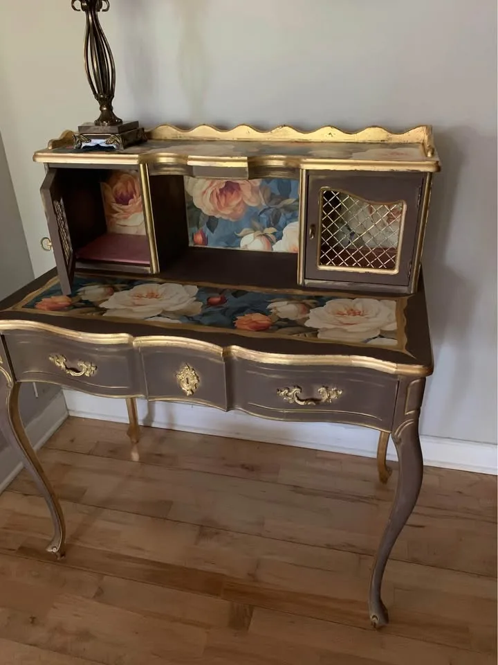 Vintage flower gold small desk image indicator(7)