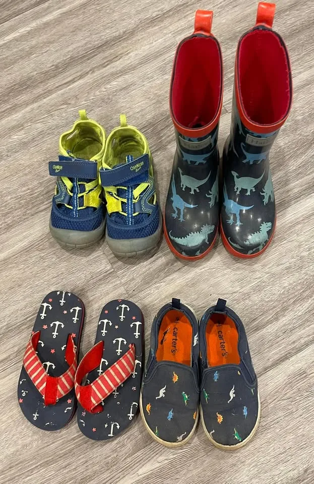 Kids Size 9-10 shoes/boots thumbnail