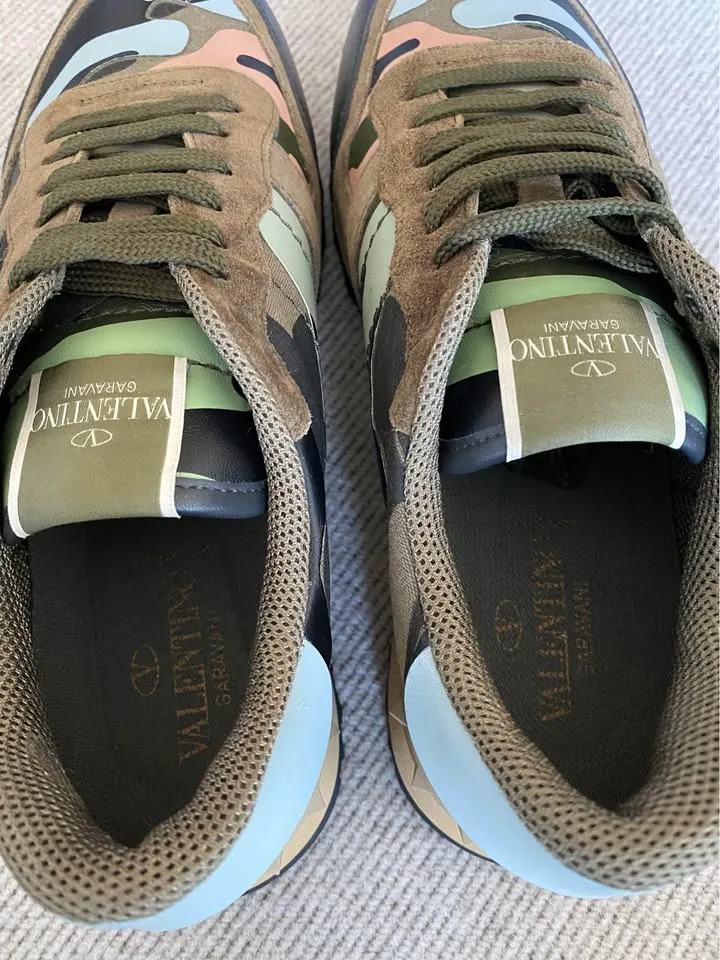 Valentino Low Top Leather Sneaker image indicator(8)