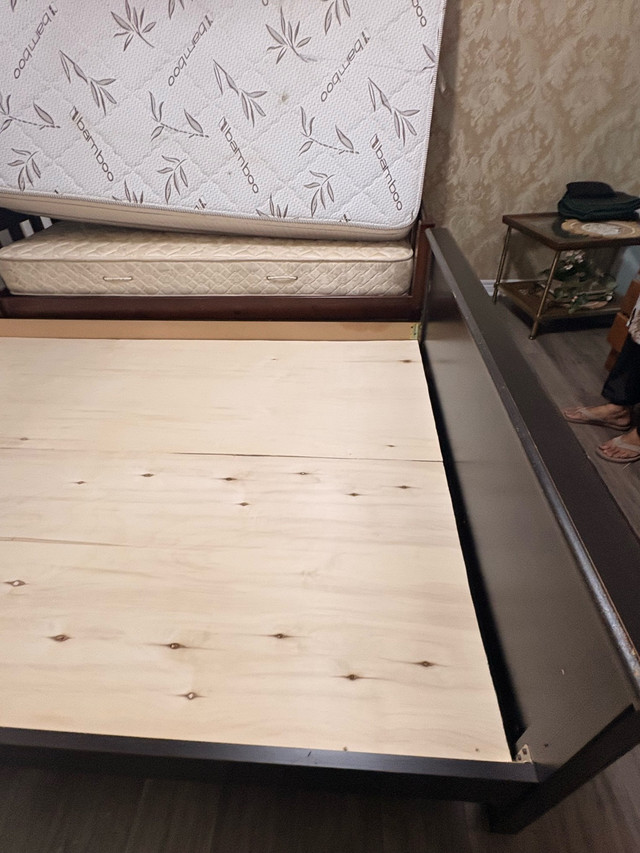 BIG SALE Solid Wood Bed Frame – Excellent Condition - photo 5
