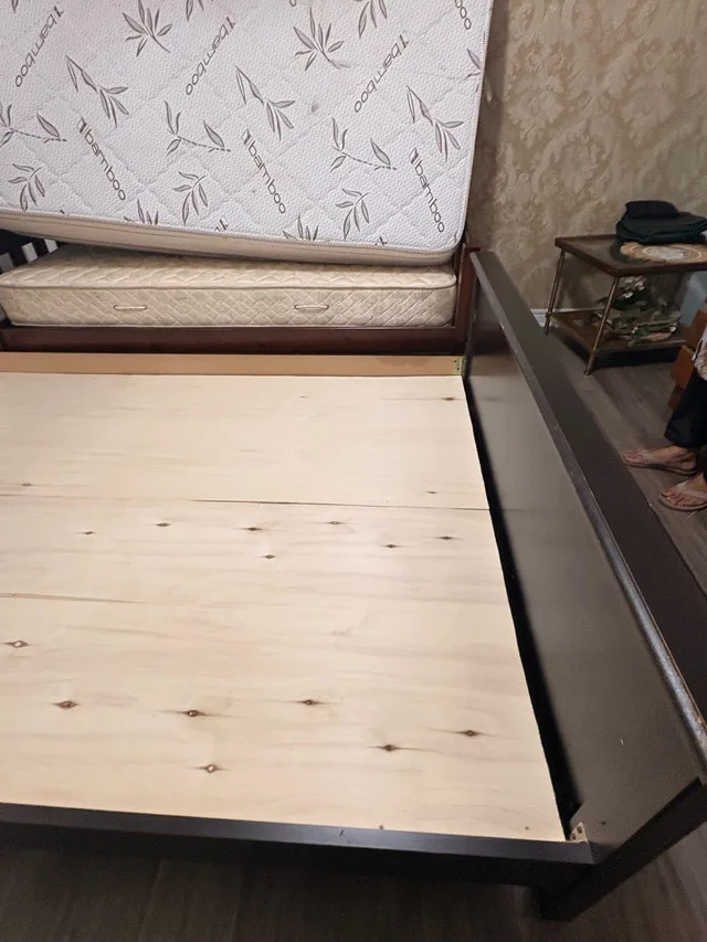BIG SALE Solid Wood Bed Frame – Excellent Condition image indicator(5)