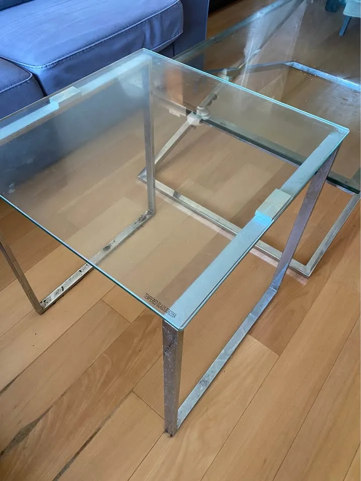 Mobilia Glass Coffee Table Set image indicator(4)