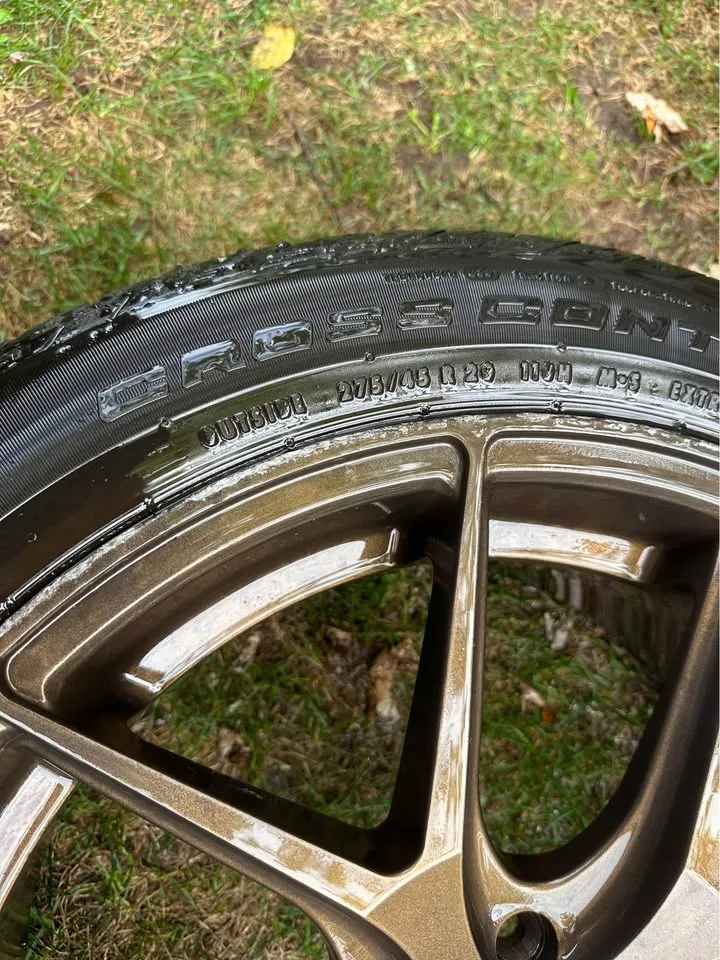 20” Avantgarde Audi S8 Rims on Continental All Season Tires image indicator(3)