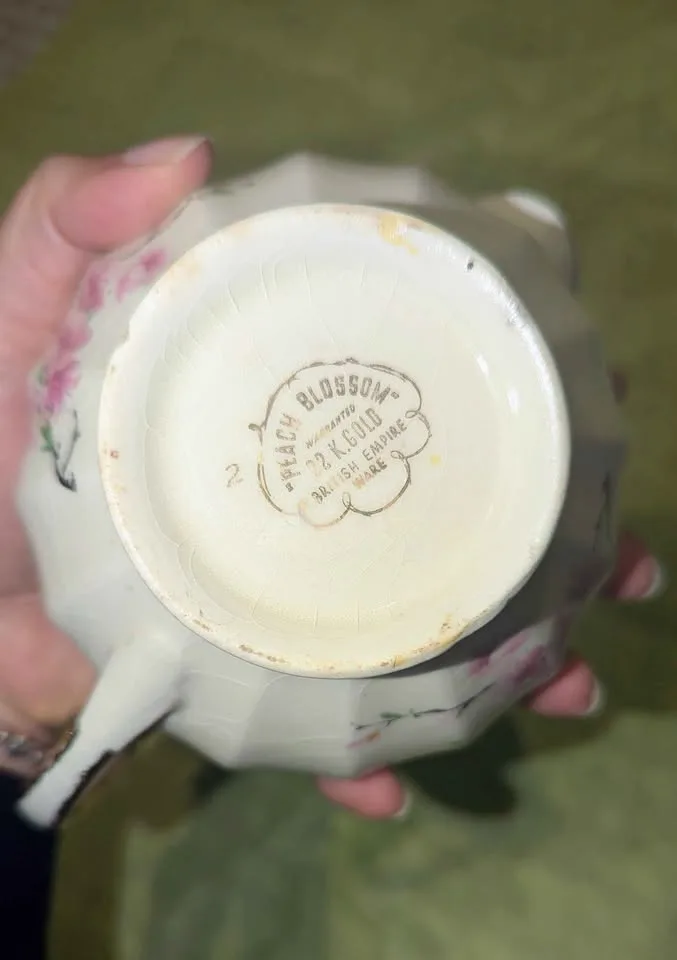 🍑 Vintage “Peach Blossom” Cream & Sugar Set image indicator(8)