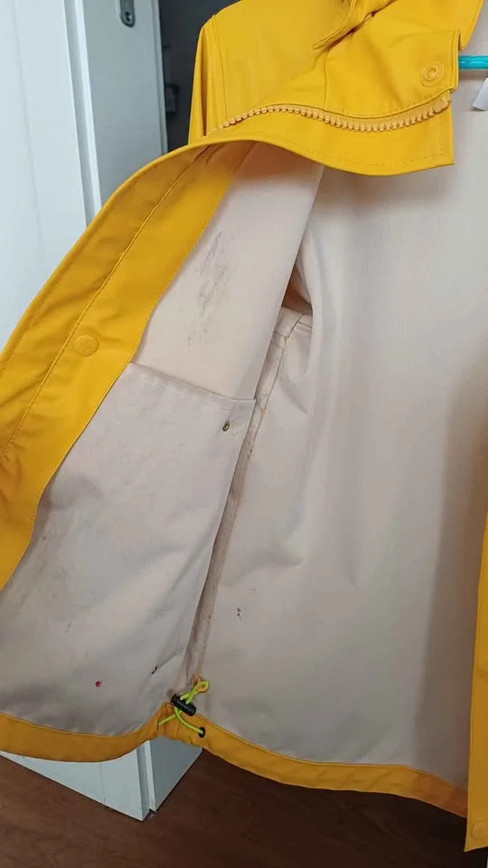 Helly Hanse kids rain jacket image indicator(5)