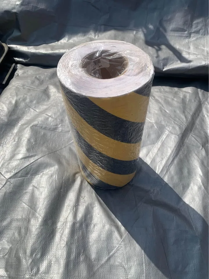 3M Safety Walk Tape 12” X 60’ image indicator(2)