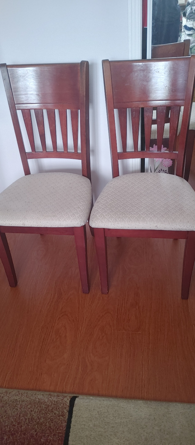 4 dining chairs